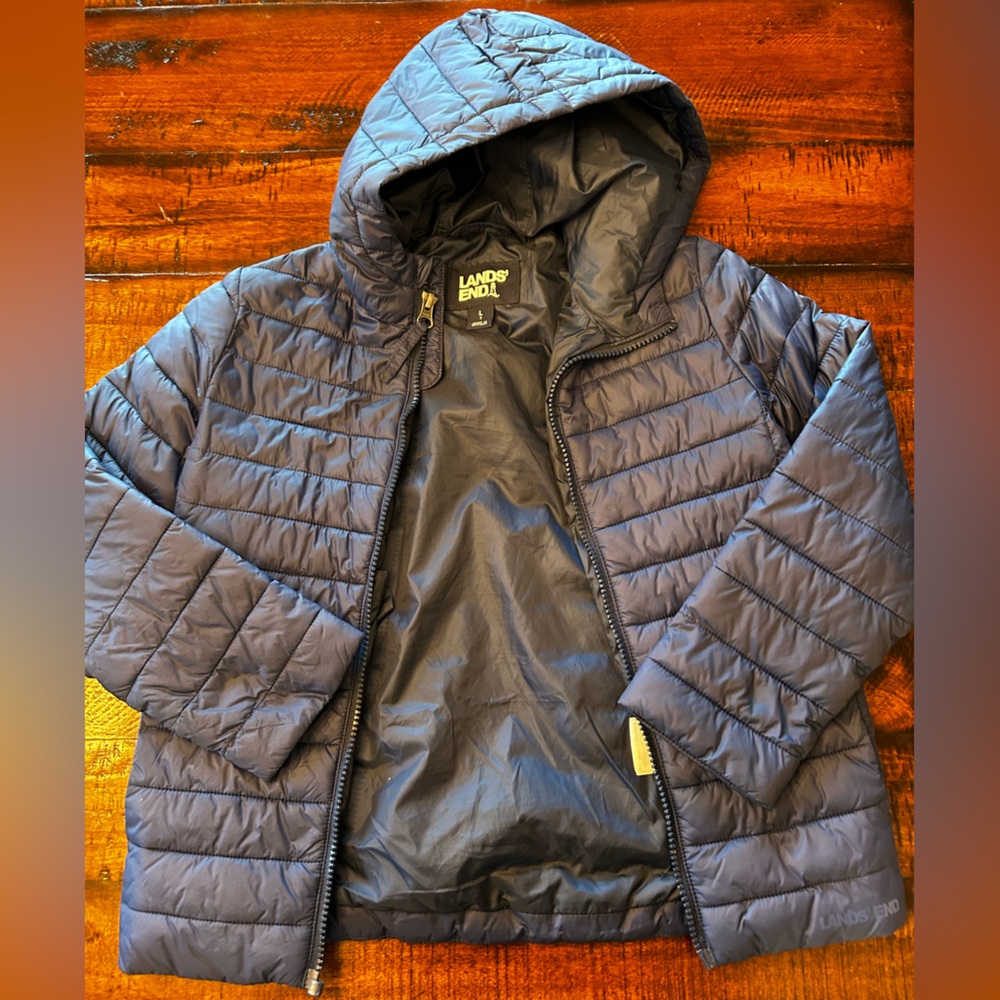 Lands end light puffer size 7